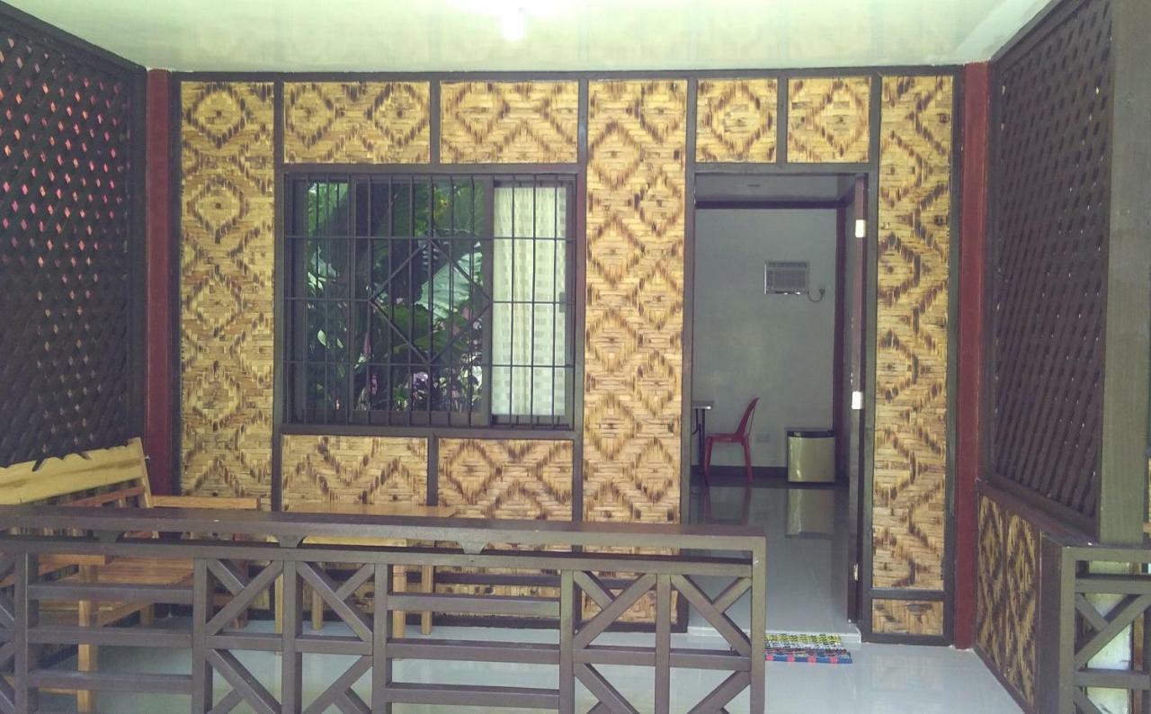 Nine Clouds Homestyle Accommodation General Luna  Phòng bức ảnh